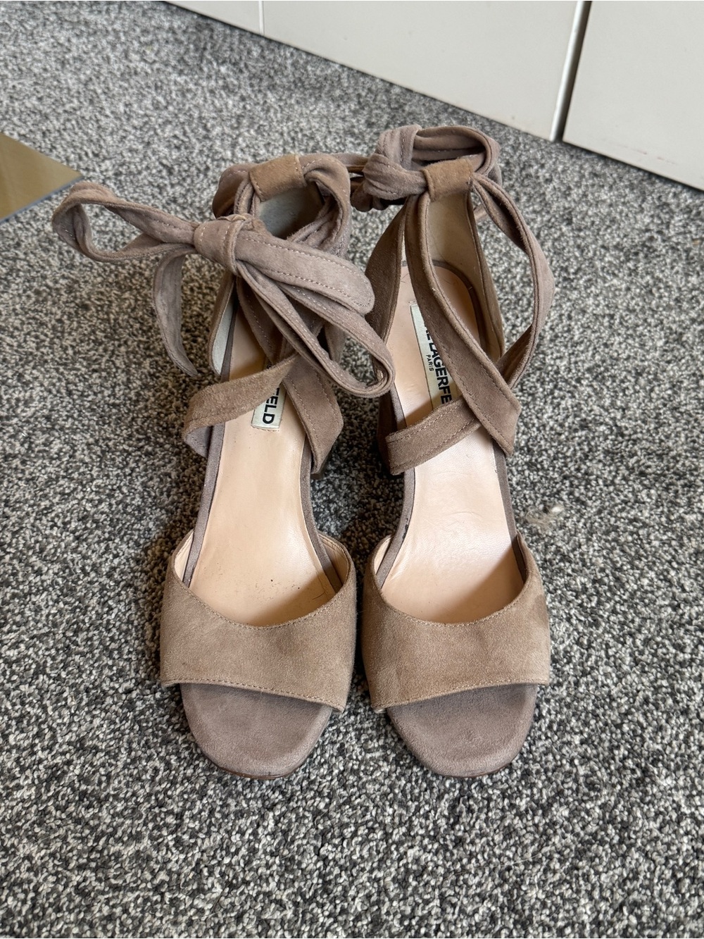 Karl Lagerfeld Paris Racha Suede Wrap Tie Block Heel Sandals Taupe EU 38.5 US8.5 - Picture 5 of 11
